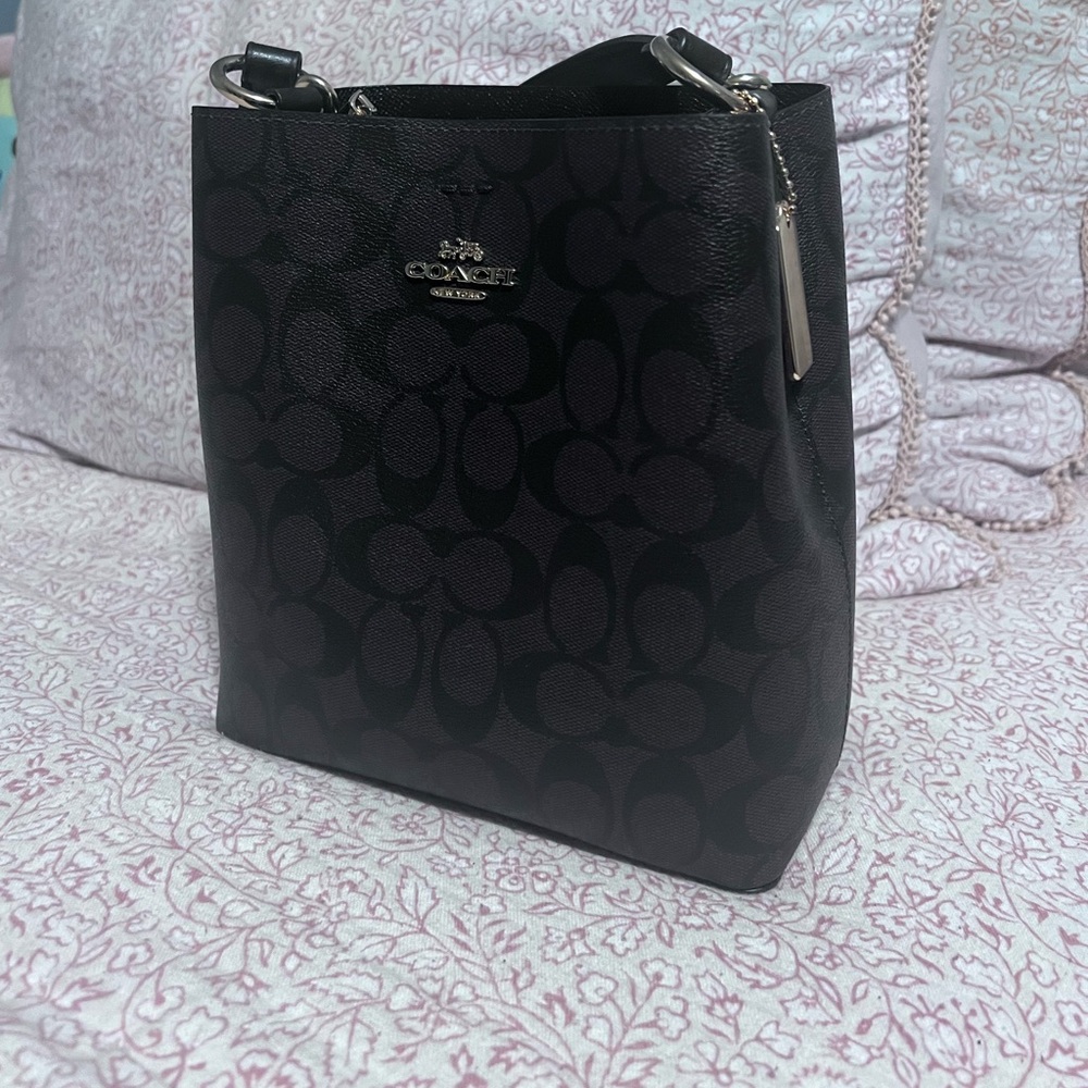 Coach bucket bag
